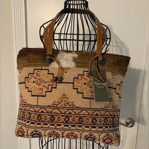 NWT Myra Bag Tote beautiful